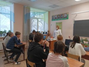 Беседа фельдшера Артюшкинской ФАПа Калмыковой Е.В. с учащимися 5-9
