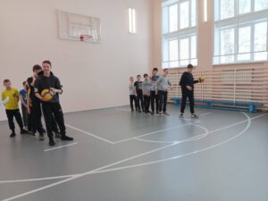 прошел спортивный конкурс «А ну-ка, мальчики!