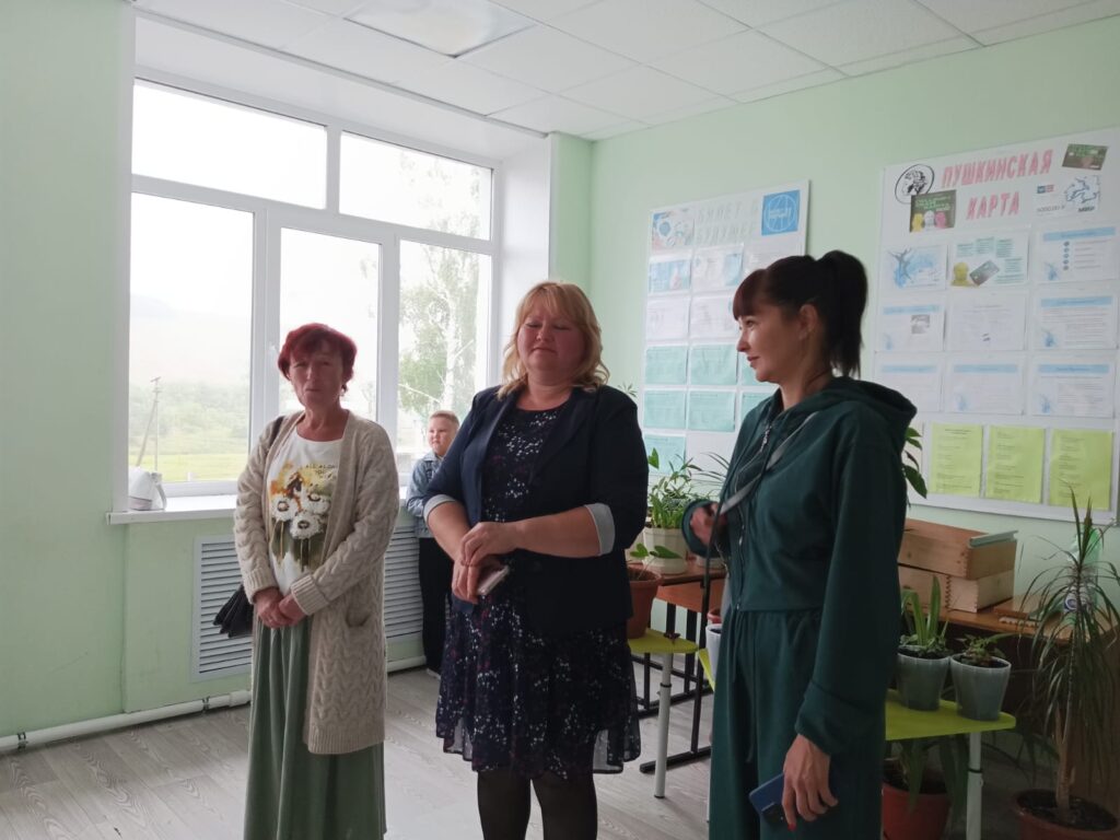 Торжественная церемония вручения аттестатов выпускникам 9 класса 2025г.