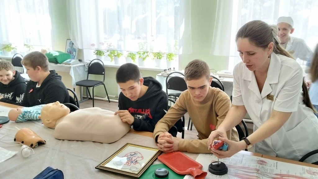 Экскурсия в медицинский колледж